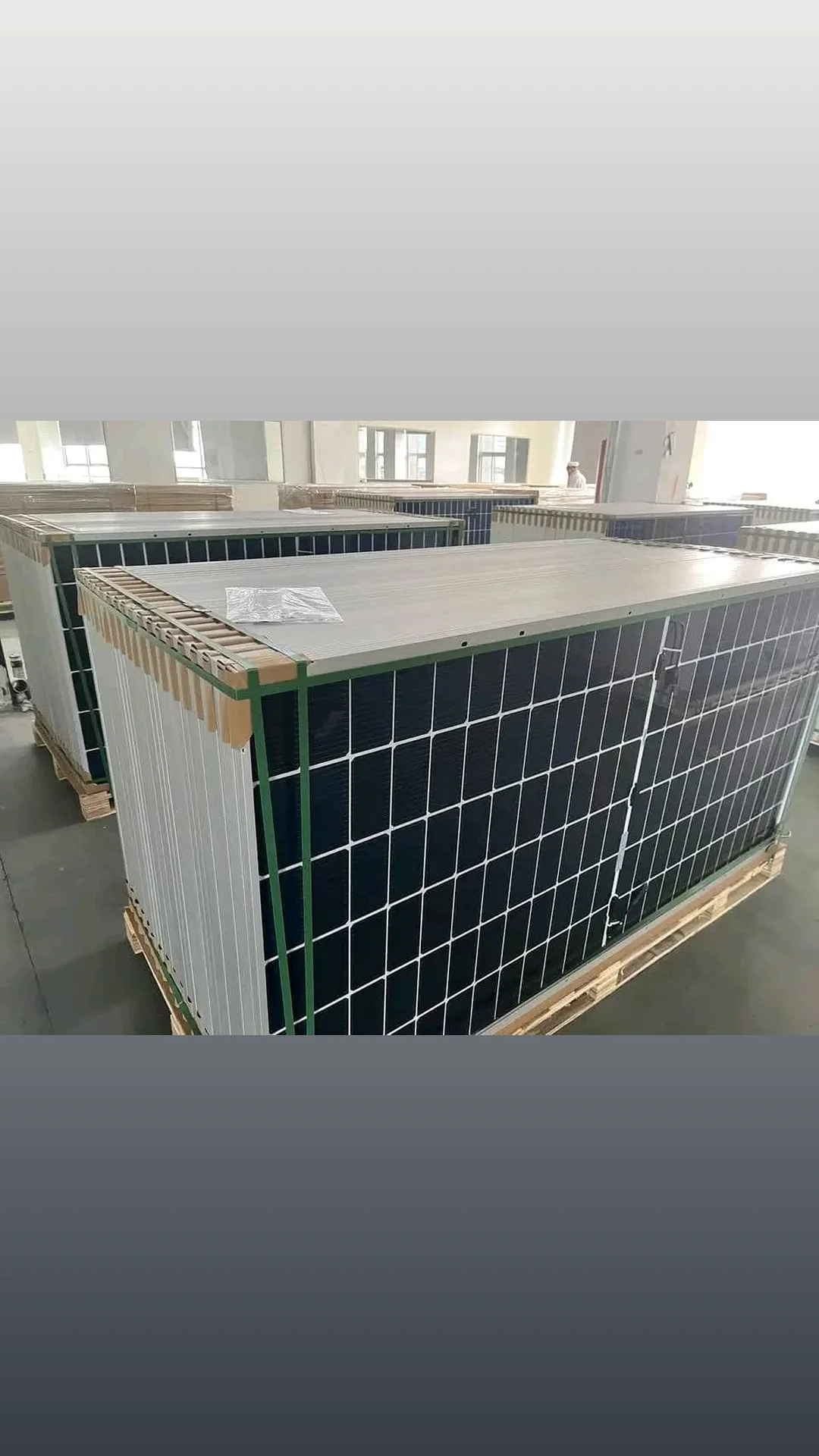 585w monocrystalline solar panel